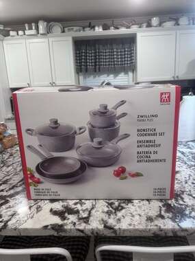 Zwilling Parma Plus 10-Piece Nonstick Cookware Set